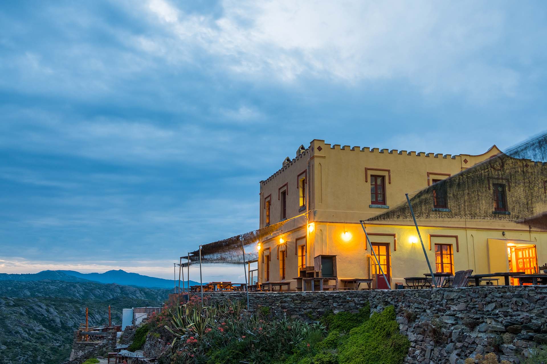 GR11 Transpirenaica Port de la Selva a Cap de Creus. Pensió Marfil a la Jonquera