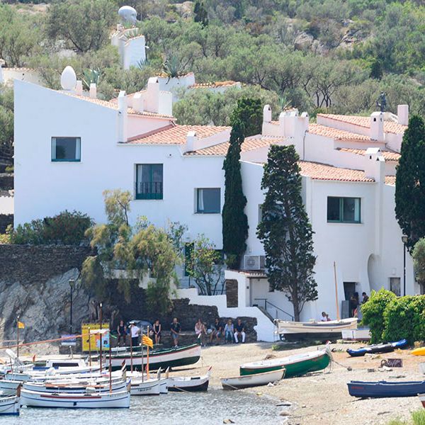 Maternitat Elna. Pensió Marfil el teu allotjament a la Jonquera